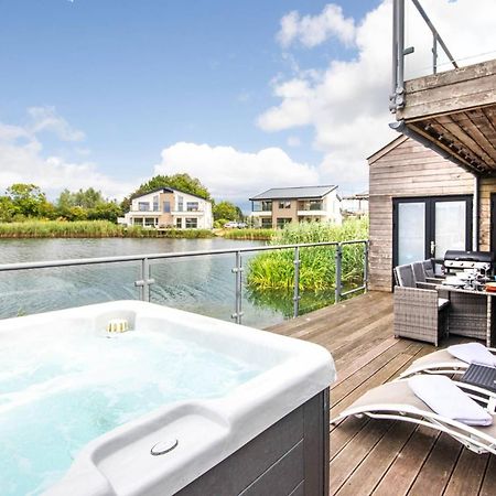 Waters Edge 04, Waterside Lodge P South Cerney Eksteriør bilde