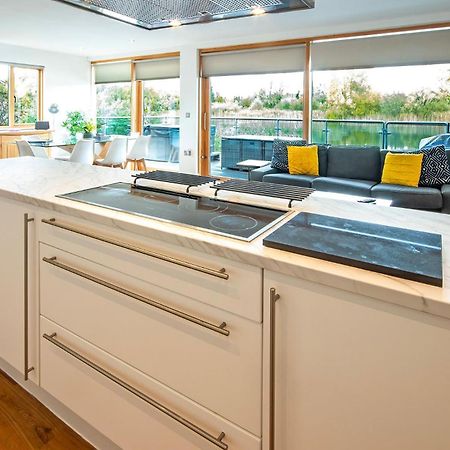 Waters Edge 04, Waterside Lodge P South Cerney Eksteriør bilde